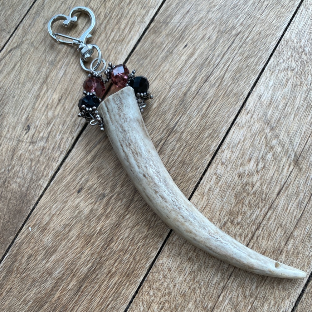 Elegant Silver and Brown Key Holder